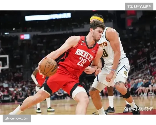 火箭启用小个阵容策略，增加外线投射优化轮换顺序